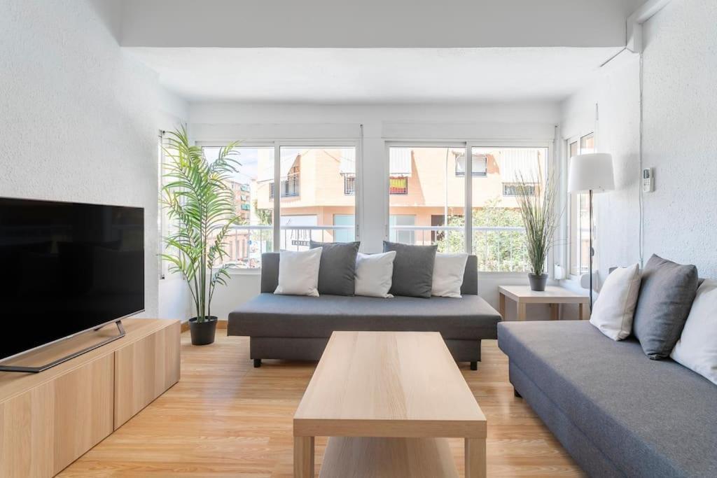 Encantador Apartamento De 3 Habitaciones Con Balcon Alicante Exterior foto